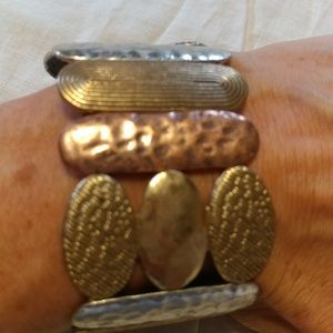 Handcrafted bracelet